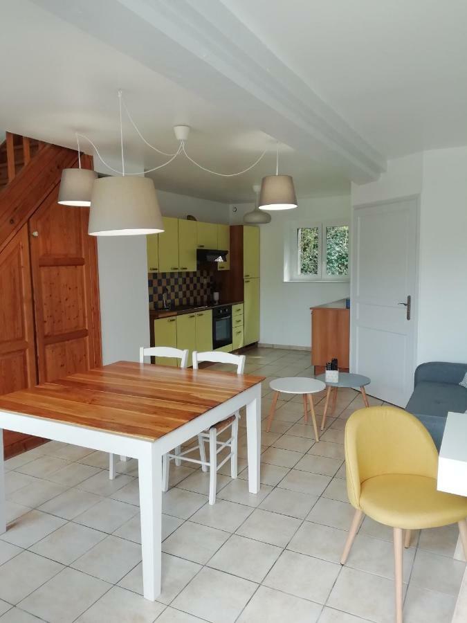 Gite Le Moulin Saint-Vaast-sur-Seulles Екстер'єр фото